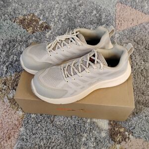 NIB MERRELL MOAB FLIGHT WOMEN'S STEEL TOE ANTI SLIP WORK SAFETY SHOE SNEAKER 7.5